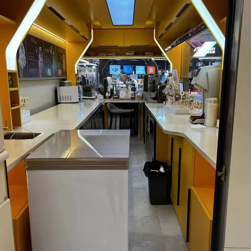 Fastfoodtruck met snackautomaa - Fast Food With Snacks recensie en prijs